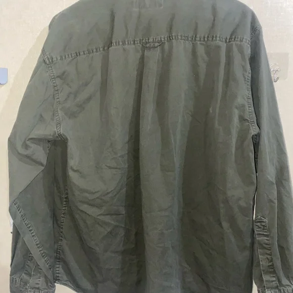 Men’s Large Green Columbia Button Down T-shirt - Picture 4 of 4